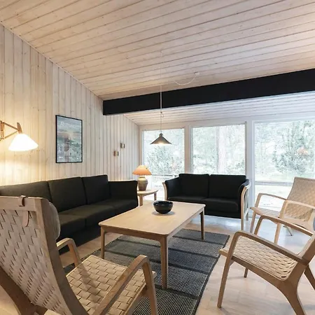度假居 Four-bedroom In Nexo *