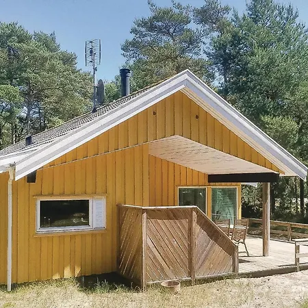 度假居 Four-bedroom In Nexo Vester Somarken